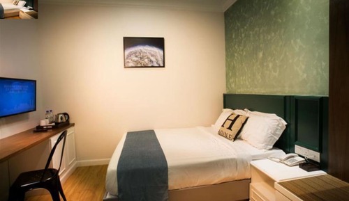 Superior Queen Room Without Window
