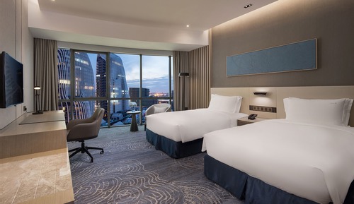 Premium Room, 1 King Bed