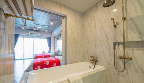 Deluxe Triple Room