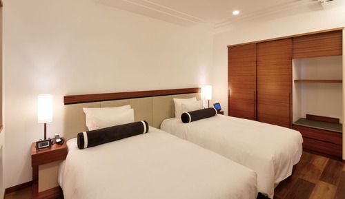Run of House for 1 person