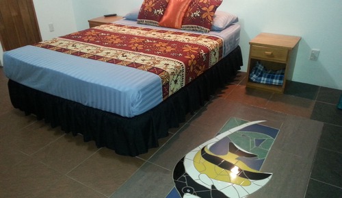 Studio, 1 Queen Bed, Ensuite, Garden View
