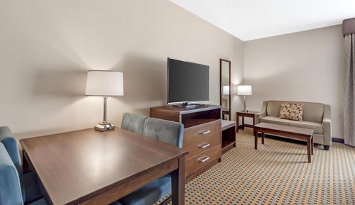 Suite, 1 King Bed, Non Smoking