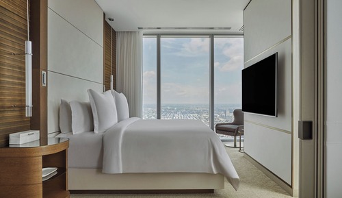 Suite, 1 Bedroom, Corner (Landmark)