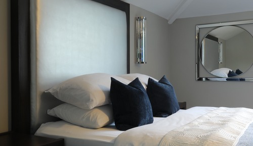 Kinbane - king room