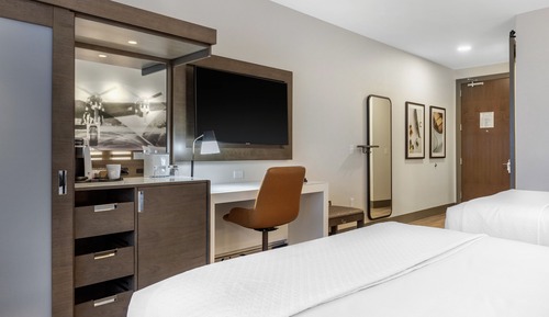 Room, 2 Queen Beds, Accessible, Non Smoking