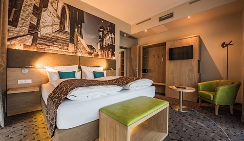 Junior Suite, 1 Bedroom, Mountain View, Garden Area