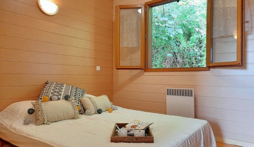 Traditional Chalet, 2 Bedrooms