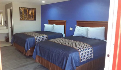 Standard Room, 2 Queen Beds, No Housekeeping