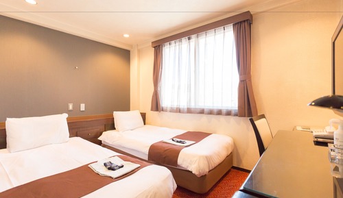 Standard Twin Room, Smoking