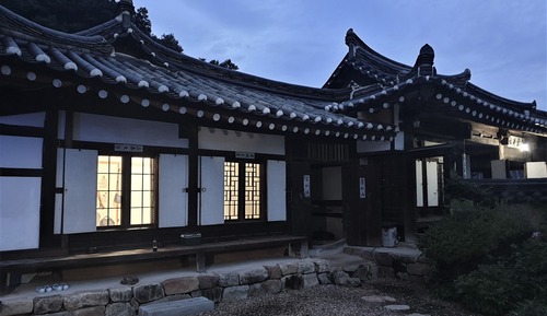 Traditional Single Room (Small sarangbang)