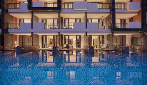 King Deluxe Room with Pool Access