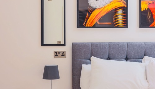 Premier Double Room, Ensuite, Courtyard View (Ground Floor)