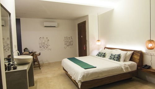 Deluxe Suite