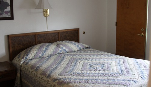 Standard Room, 1 Queen Bed, Garden View