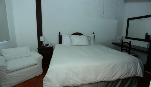 Deluxe Room, 1 King Bed (2)
