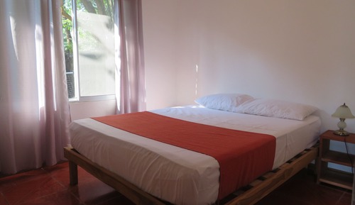 House, 3 Bedrooms, Garden View