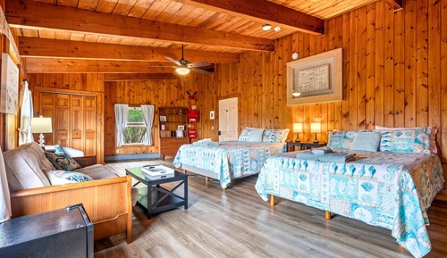 The Chickadee Room (not pet friendly)