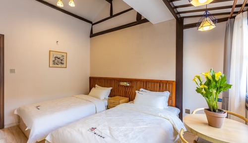 Misty Rain Jiangnan Standard Room