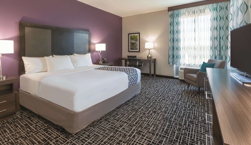 Room, 1 King Bed, Accessible, Non Smoking (Mobility Accessible)