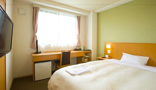 Single Room, Smoking (Semi-Double Bed)