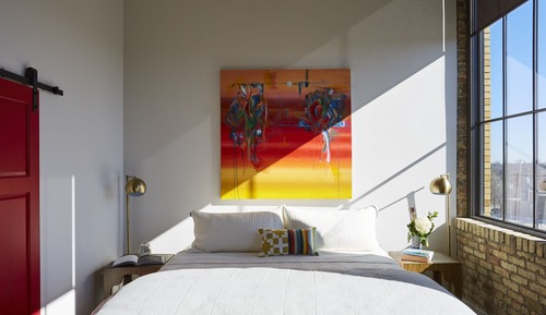 Suite 6 - 1 King Bed