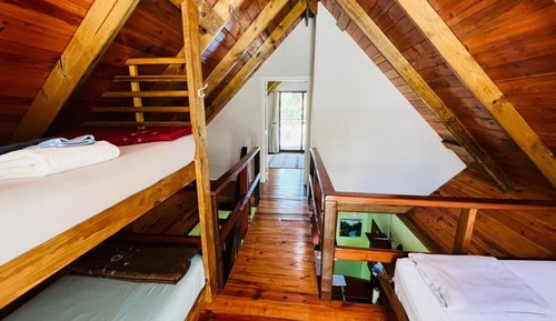 Family Cottage, 2 Bedrooms, Mountain View, Mountainside