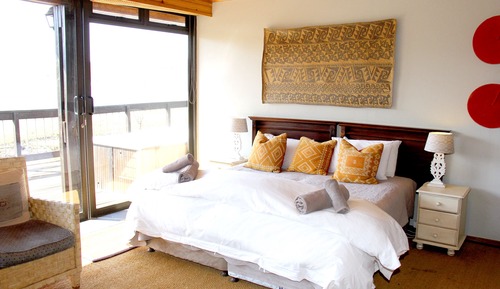 Bushman Lodge