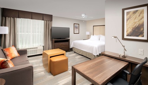 Studio, 1 King Bed, Accessible (Hearing)