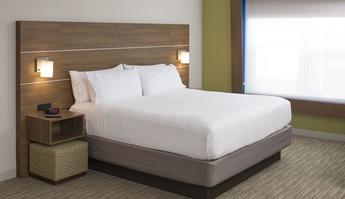 Suite, 1 King Bed (Top Floor)