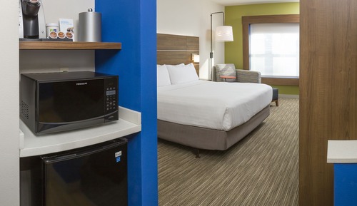 Standard Room, 1 King Bed (Guest)