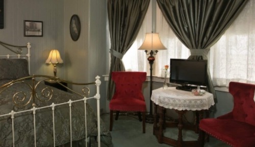 Intermediate Room, Queen Bed, Private Bath