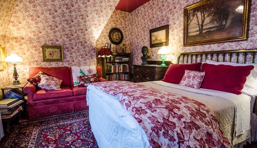 Standard Room, 1 Queen Bed