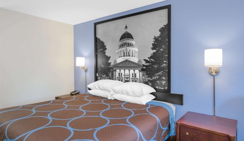 Room, 1 King Bed, Non Smoking