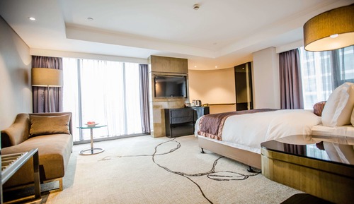 Standard Room, 1 King Bed