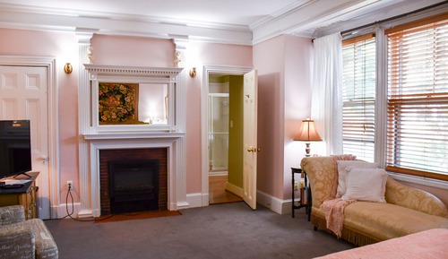 Deluxe Room, 1 King Bed