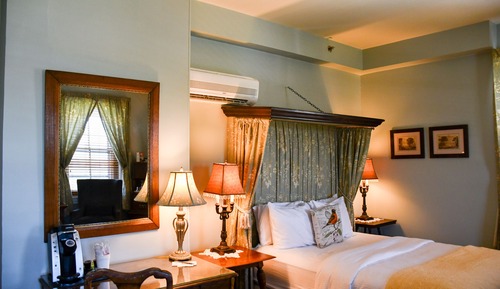 Deluxe Room, 1 Queen Bed