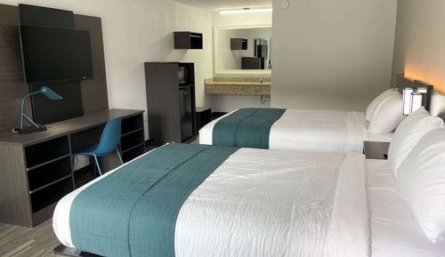 Deluxe Room, 2 Double Beds, Smoking, Kitchenette