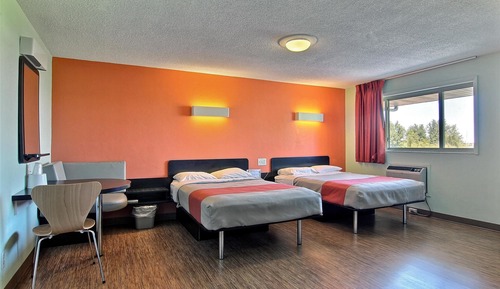 Deluxe Room, 2 Queen Beds, Non Smoking, Refrigerator & Microwave