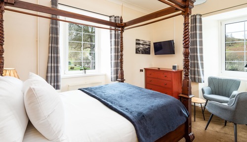 Double Room with a four-poster bed