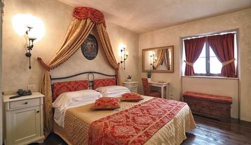 Classic Double Room