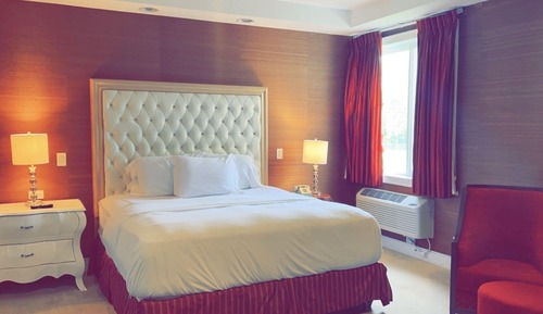 Deluxe Room, 1 King Bed