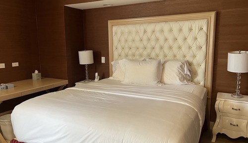 Junior Suite, 1 King Bed