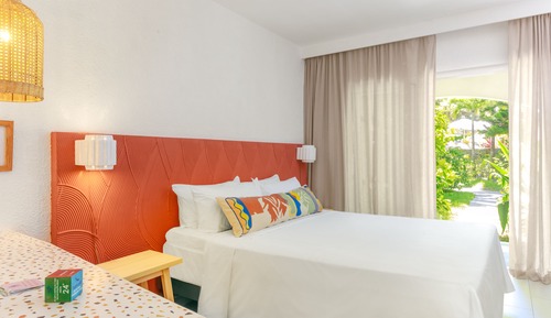 Room (Couple)