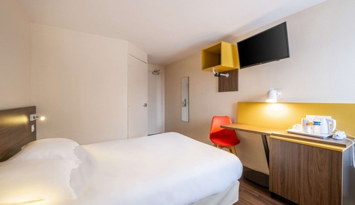 Standard Room, 1 Queen Bed, Non Smoking