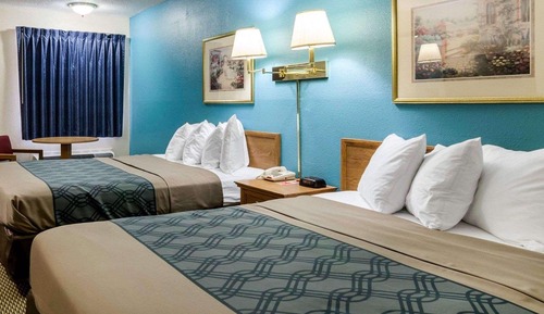 Standard Room, 2 Queen Beds, Non Smoking