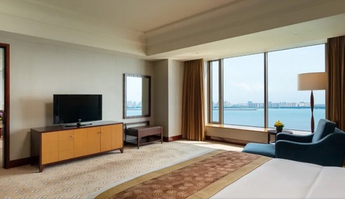 Suite, Lake View (Panorama Suite)