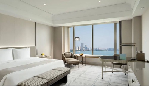 Twin Room, Lake View (Premier Deluxe Lake View Room)