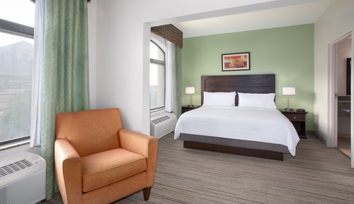 Suite, 1 King Bed, Jetted Tub