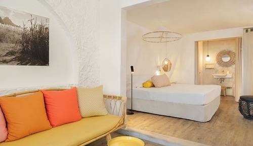 Deluxe Room (Seafront)