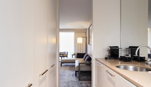 Realm Deluxe Suite